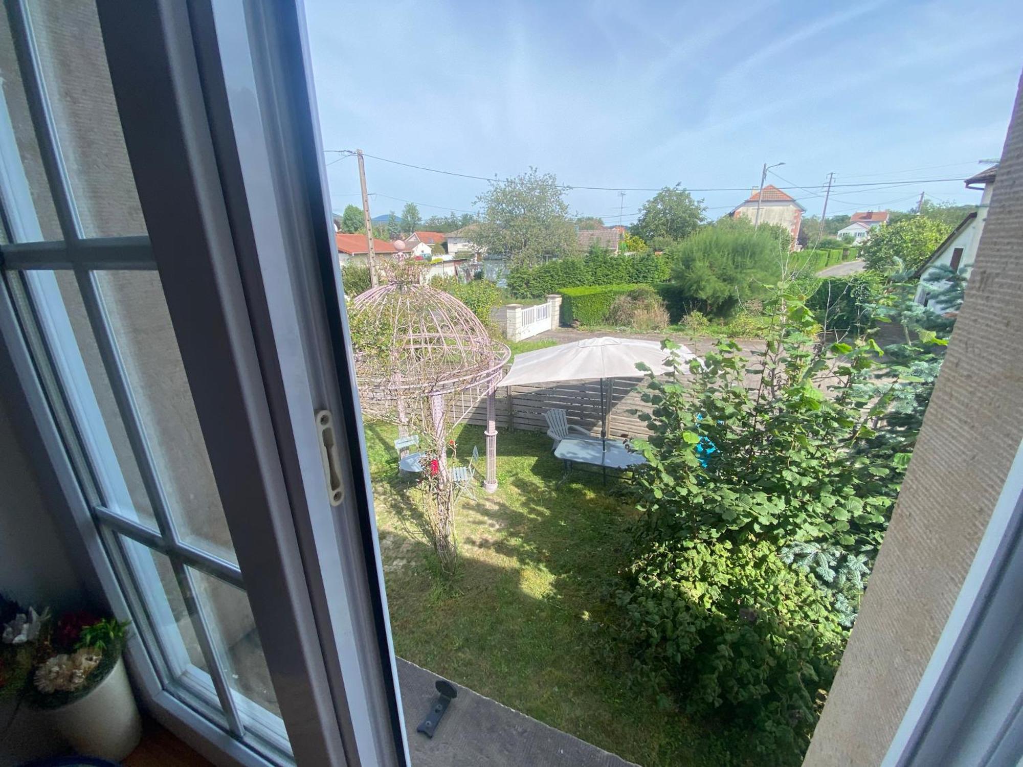 Hotel Le Clos Fleuri Revisite Champagney Exterior foto