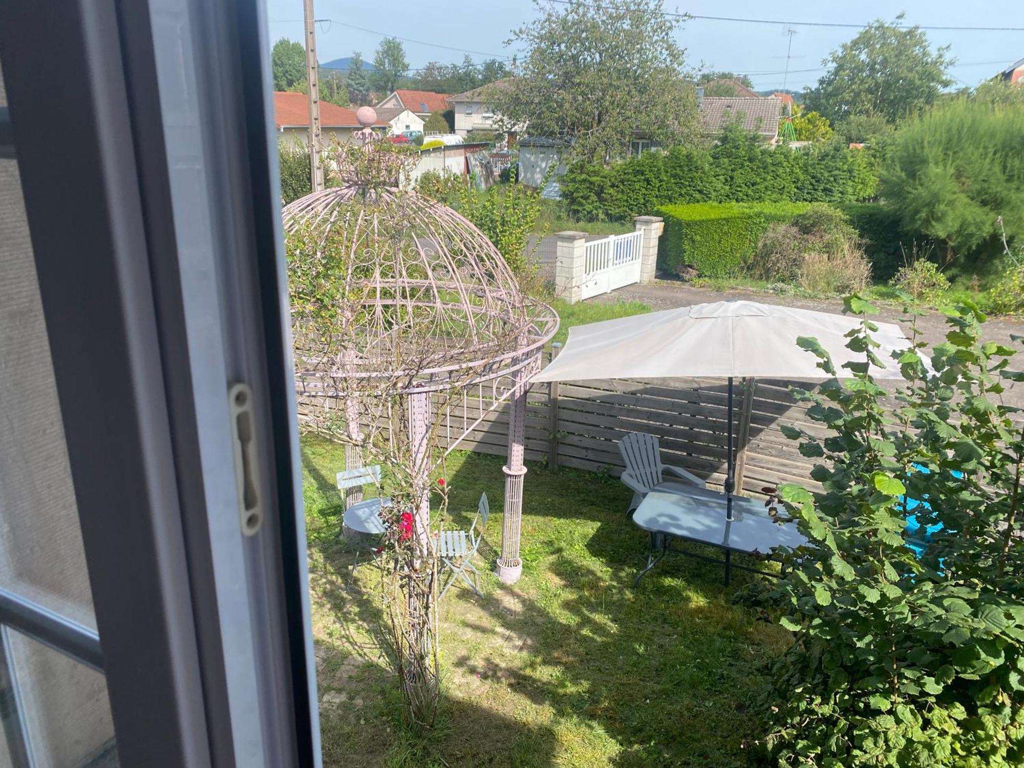 Hotel Le Clos Fleuri Revisite Champagney Exterior foto